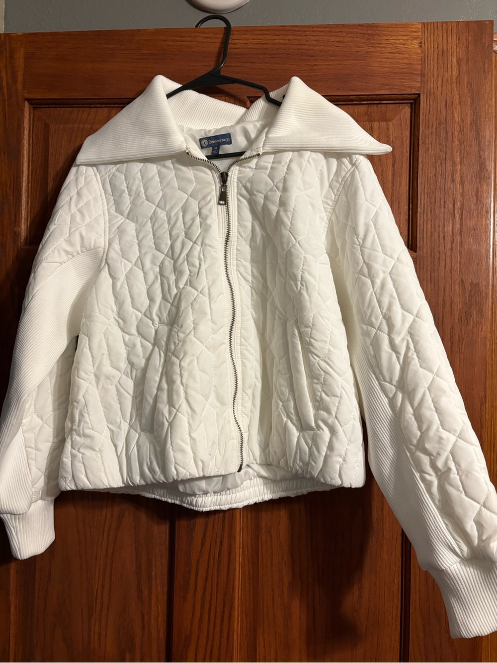 Democracy Women’s White Quilted Funnel Collar Puffer Jacket